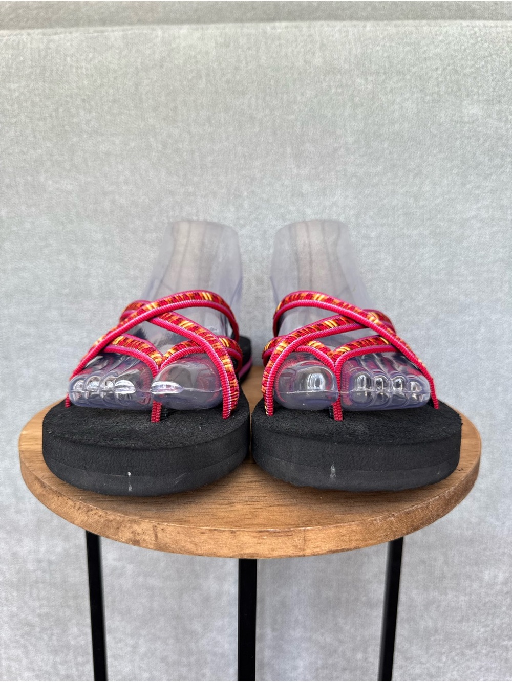Teva Women's Olowahu Kaleidoscope Flip-flops Size 7 - Picture 4 of 12